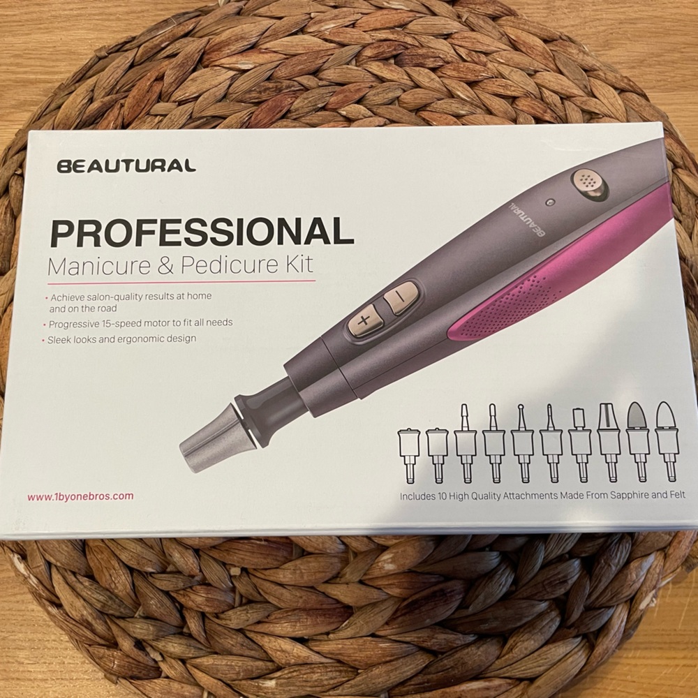 BEAUTURAL Professional Manicure and Pedicure Kit